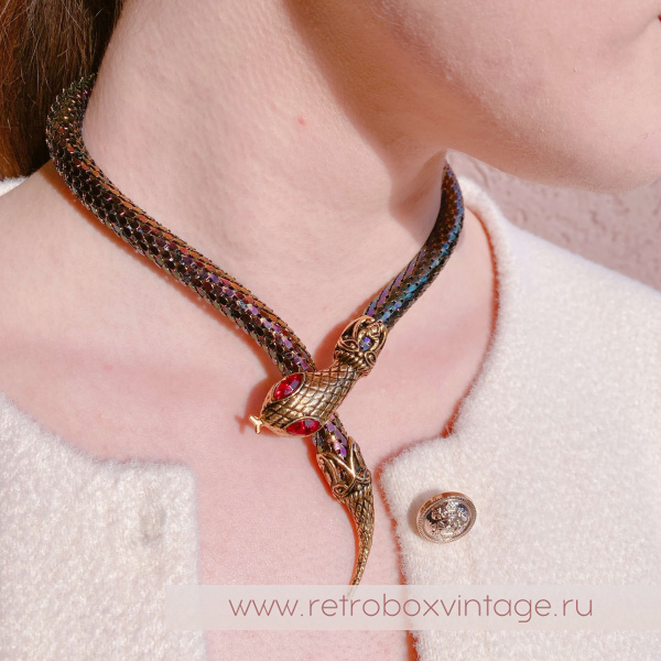 DL AULD Ожерелье-чокер "Змейка-хамелеон с красными глазками" mesh-сетка