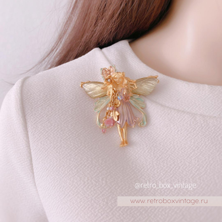 KIRKS FOLLY Брошь-кулон «Фея примулы с золотистыми крылышками»