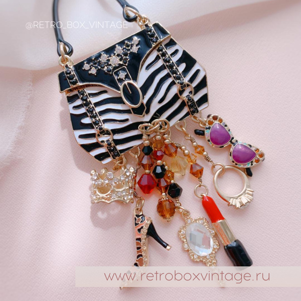 RITZY COUTURE Брошь-кулон «Королева шоппинга: золото»