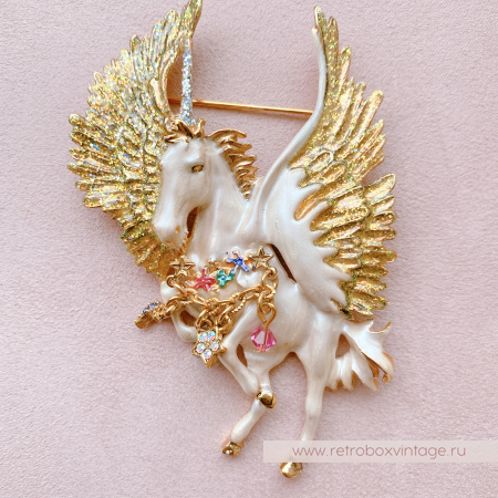 KIRKS FOLLY Брошь "Белый единорог с золотыми крыльями"