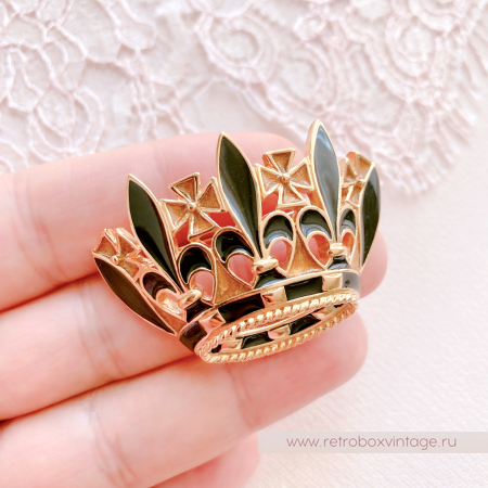 TRIFARI Брошь «Корона с флер-де-лисами»