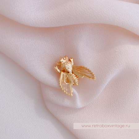 MONET Пара брошей «Воздушные пчелы»