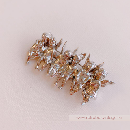 EDGAR BEREBI Брошь-пин «Шесть ангелов в ряд: серебро» EDGAR BEREBI Брошь-пин «Шесть ангелов в ряд: серебро»