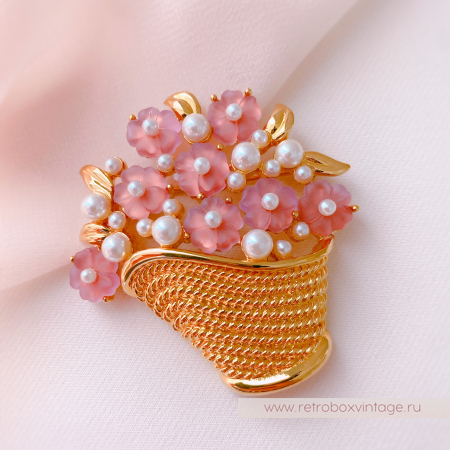 NAPIER Брошь «Корзинка с цветами и жемчужинами» NAPIER Брошь «Корзинка с цветами и жемчужинами»