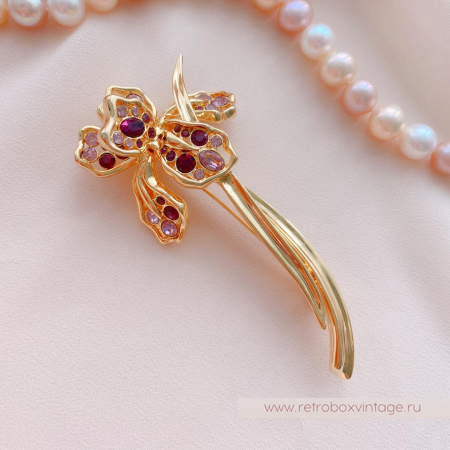 NOLAN MILLER Брошь «Кристальный ирис Тифани» NOLAN MILLER Брошь «Кристальный ирис Тифани»