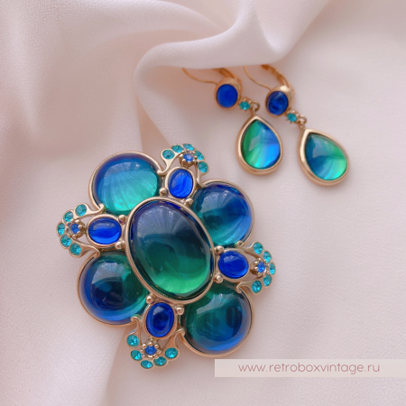 JOAN RIVERS Брошь «Магия цвета» сине-зеленые кабошоны