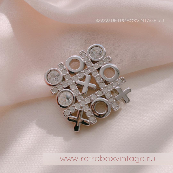 SWAROVSKI Брошь «Крестики-нолики: серебро»