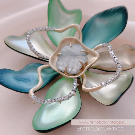 ALEXIS BITTAR Брошь «Цветик-семицветик с лунным камнем»