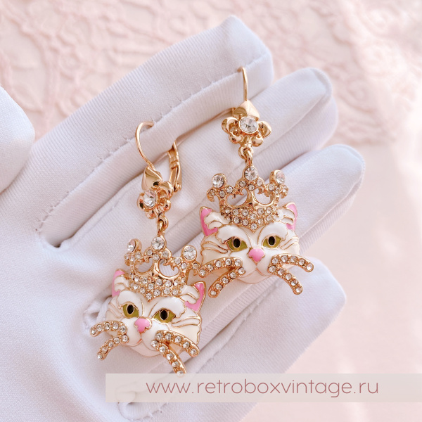 RITZY COUTURE Серьги «Белая королева кошек: золото» RITZY COUTURE Серьги «Белая королева кошек: золото»