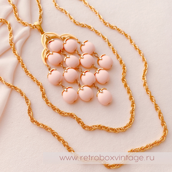 TRIFARI Ожерелье «Водопад: персиковый в золоте»