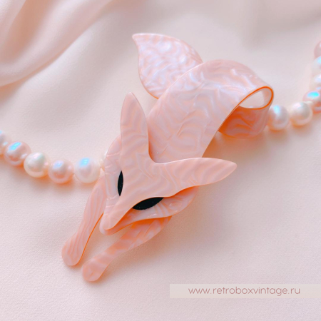 LEA STEIN Брошь «Персиковая лиса»