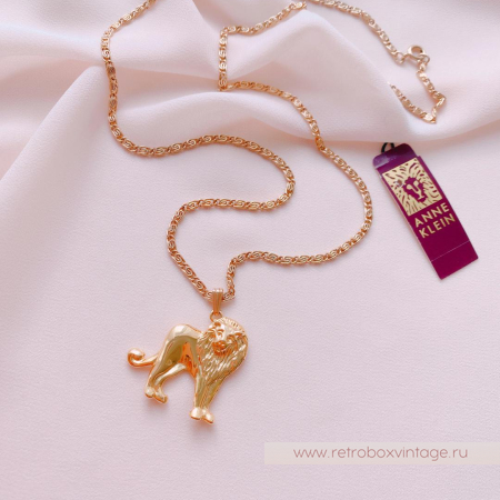 ANNE KLEIN Кулон на цепочке «Золотой лев»