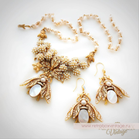 ASKEW LONDON Ожерелье «Жемчужные бабочки»