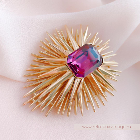 TRIFARI Брошь «Лучистая звезда: аметист в золоте»