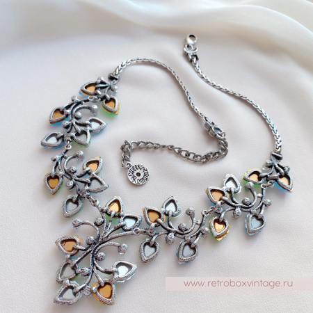 SWEET ROMANCE Колье «Нежное пробуждение: зелено-голубые листья в серебре»