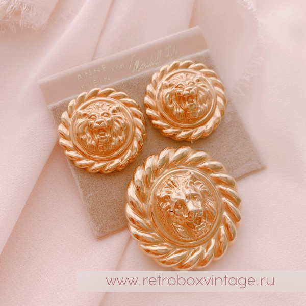 ANNE KLEIN Клип и серьги «Золотые львы: курглые со жгутиками»
