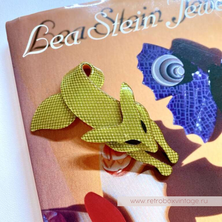 LEA STEIN Брошь «Лиса оливковая с золотой сеточкой»