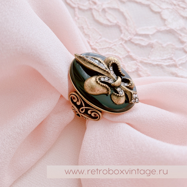 SWEET ROMANCE Кольцо «Королевская лилия - флер де лис» бронза