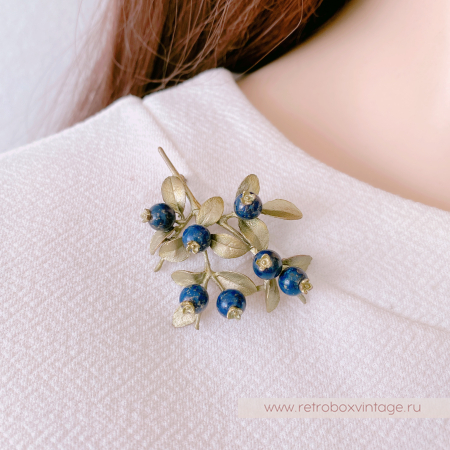 MICHAEL MICHAUD Брошь "Черника" (натуральный лазурит)