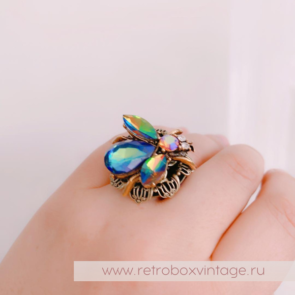 SWEET ROMANCE Кольцо «Радужная пчелка»