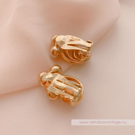 TRIFARI Комплект «Жемчужный: ожерелье и клипсы»