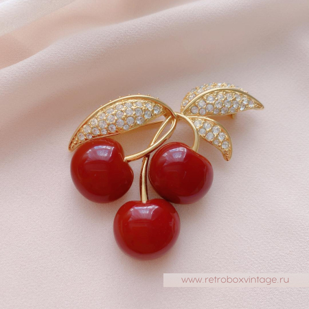 JOAN RIVERS Комплект «Спелые вишни»