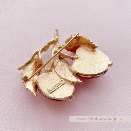 NAPIER Брошь «Райские яблочки»