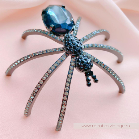 BUTTLER AND WILSON Брошь «Дымчатый паучок на удачу»