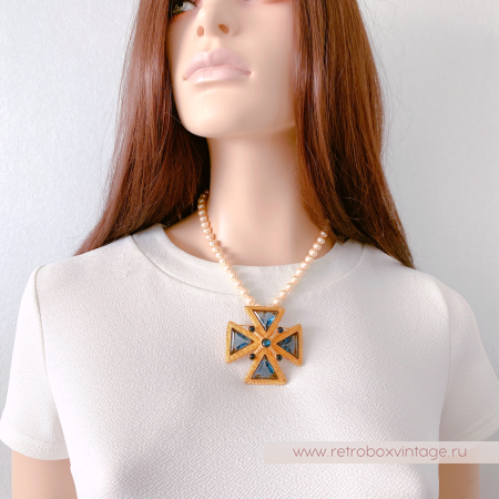 Брошь-кулон "Сапфировый кристальный мальтийский крест" (№1)