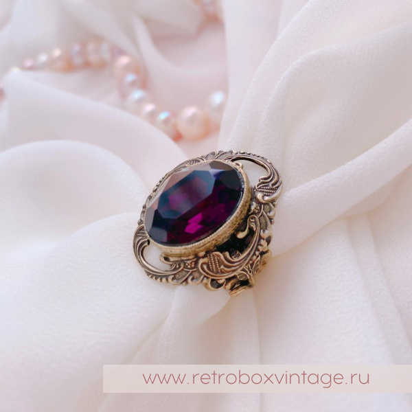 SWEET ROMANCE Кольцо «Одетта: фиолетовый аметист в бронзе» (уценка) SWEET ROMANCE Кольцо «Одетта: фиолетовый аметист в бронзе» (уценка)