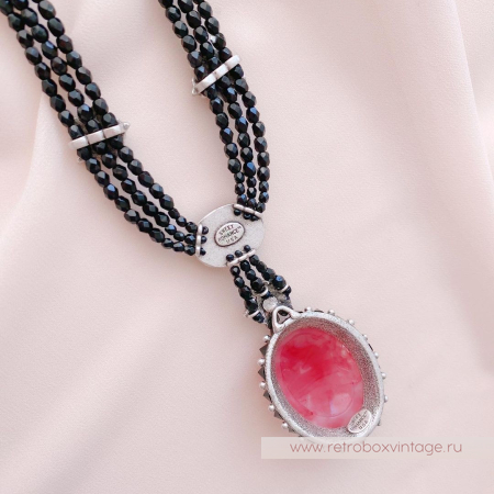 SWEET ROMANCE Ожерелье с антикварным стеклом «Китайская роза» SWEET ROMANCE Ожерелье с антикварным стеклом «Китайская роза»