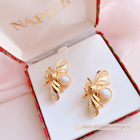 NAPIER Дуэт брошей "Жемчужные пчелки" в парчовом футляре