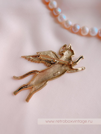 JJ / JONET JEWELRY Брошь «Котик-ангел: золото»