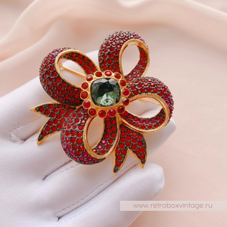 JOAN RIVERS Брошь «Бант-клевер» joan rivers