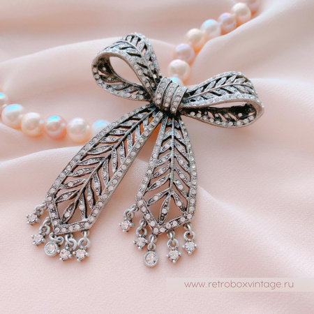 SWEET ROMANCE Брошь «Маркиза: кристальный бант севинье»