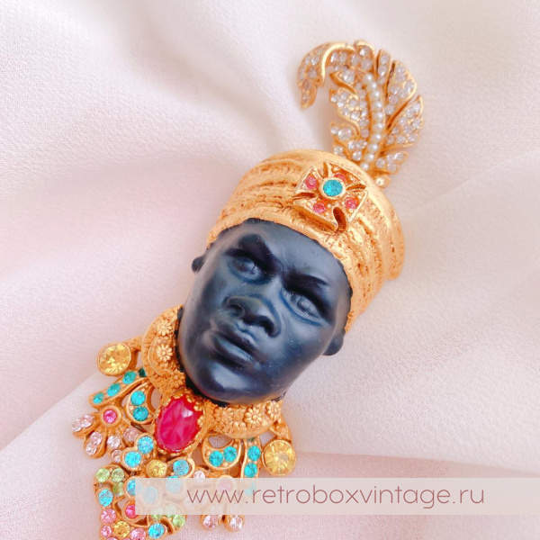ASKEW LONDON Брошь «Принц с пером и голубой подвеской»  Коллекция Blackamoor