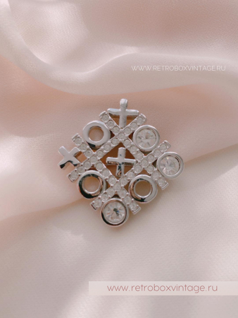 SWAROVSKI Брошь «Крестики-нолики: серебро»