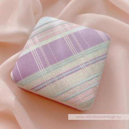 MONET Брошь «Колибри на цветке гибискуса»