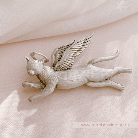 JJ / JONET JEWELRY Брошь «Котик-ангел: серебро»