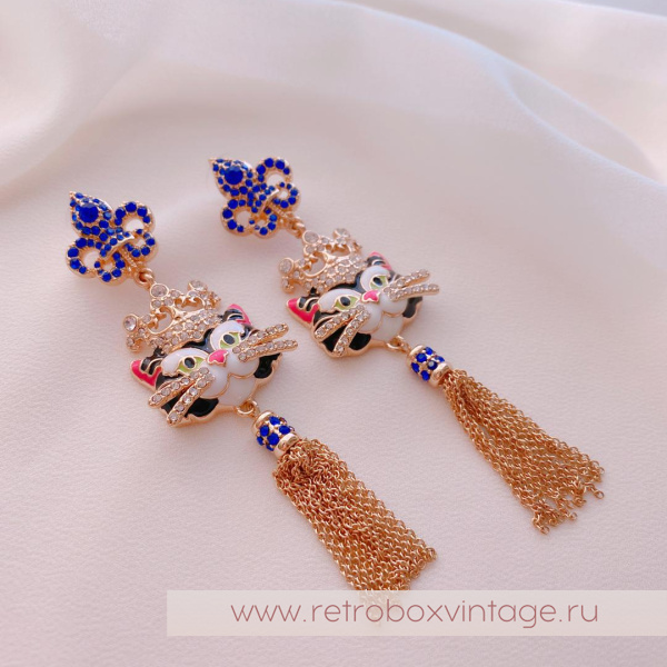 RITZY COUTURE Lunch at The Ritz Серьги «Королева кошек: черная с кисточками»