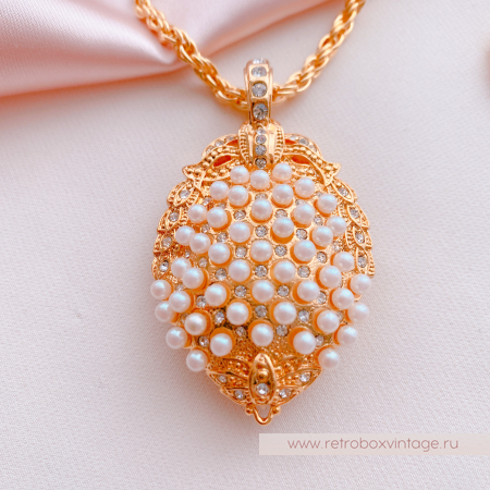 EDGAR BEREBI Кулон-локет на цепочке "Принцесса Александра" жемчужный