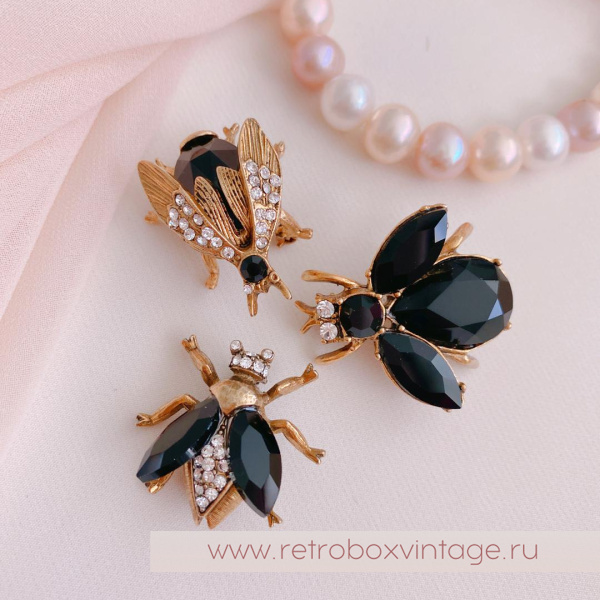 SWEET ROMANCE Трио брошей «Ночные пчелки: черные в золоте» (3 шт)