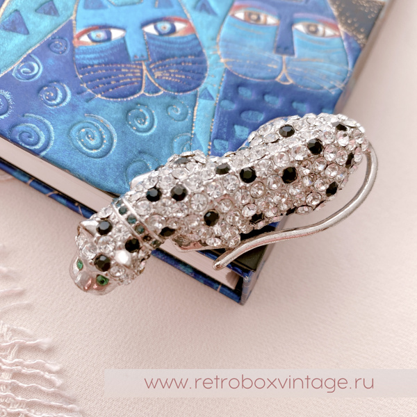 KENNETH J LANE for AVON Брошь «Кристальный леопард с зелеными глазами»