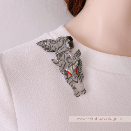 LEE STEIN Брошь «Серебристая перламутровая лиса»