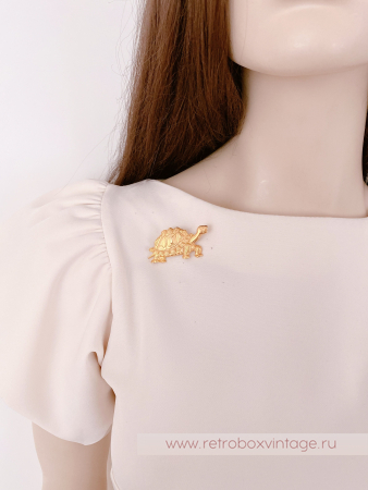 JJ / JONET JEWELRY Брошь "Золотая черепаха"
