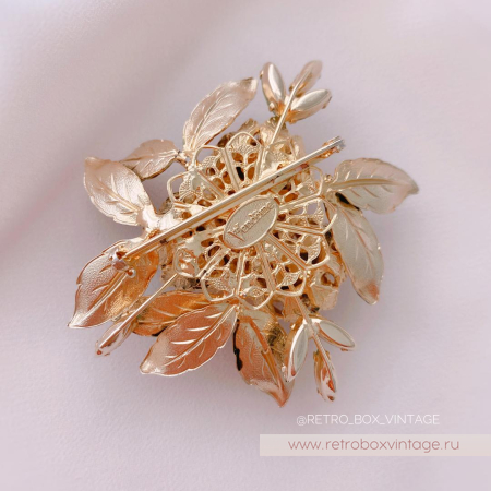 VENDOME Брошь «Хризантемы с синим»