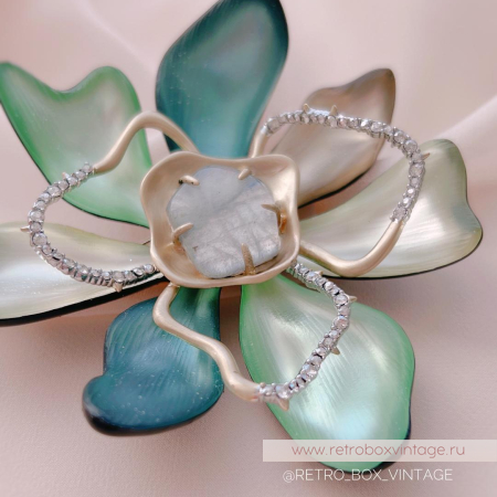 ALEXIS BITTAR Брошь «Цветик-семицветик с лунным камнем»