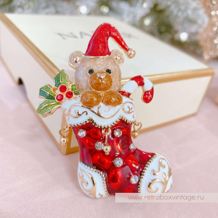 NAPIER Брошь "Мишка в новогоднем валенке"