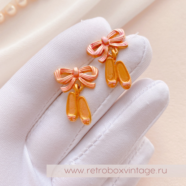 JJ / JONET JEWELRY Серьги "Маленькая принцесса: балетки с бантами"