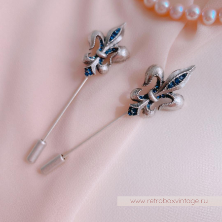 SWEET ROMANCE Брошь-стик «Флер де лис — королевская лилия: бронза»